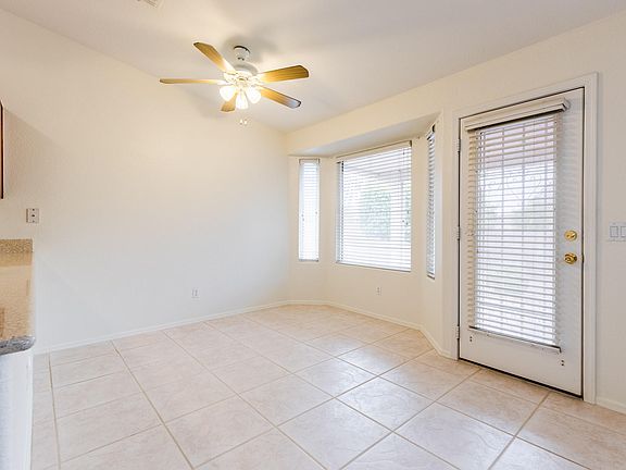 4th image of 1485 E Augusta Ave