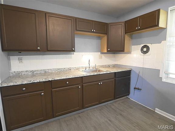 4th image of 9736 Lanier Dr