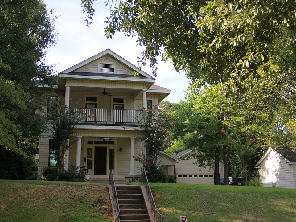 1st image of 920 Ontario St