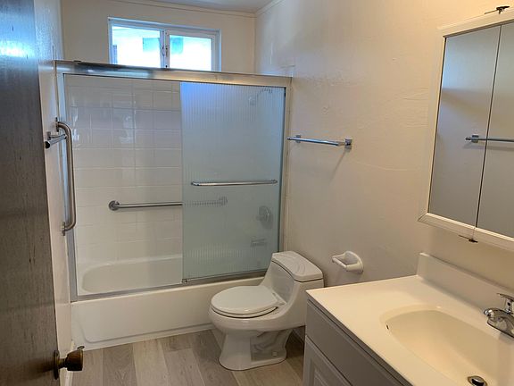 4th image of 662 Belladonna Ct APT 2