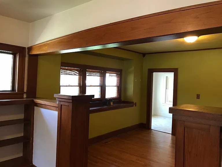 1422 NW 17th St — Photo 3