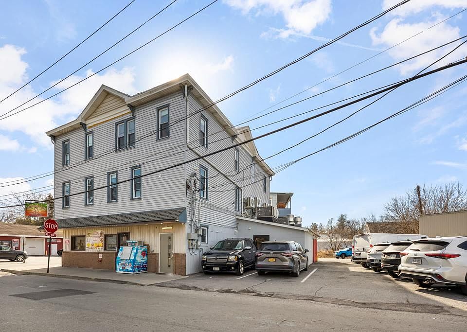 4 Prince St Middletown, NY, 10940 Apartments for Rent Zillow