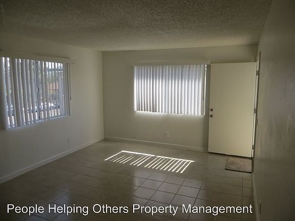 4th image of 4366 51st St APT 9