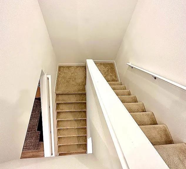 Second floor - Stairs