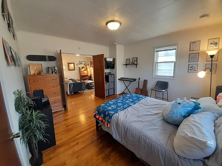 2-964 Lowry Ave NE #2 — Photo 7