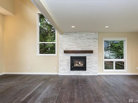 3rd image of 11522 84th Ave NE