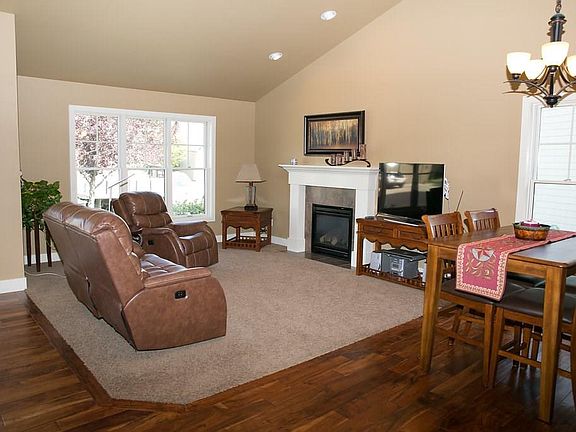 4th image of 3724 Fairmeadow Ct