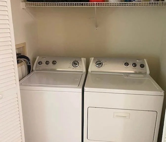 105 Village Dr #105 — Photo 9