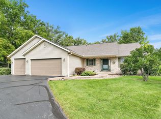 10296 E Kyte Rd, Rochelle, IL 61068