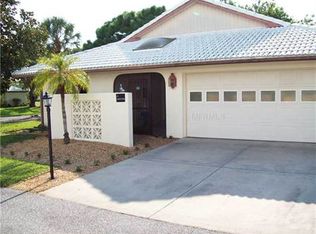 111 Sandstone Cir, Venice, FL 34293