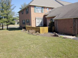 190 Summitville Ct, Lancaster, PA 17603