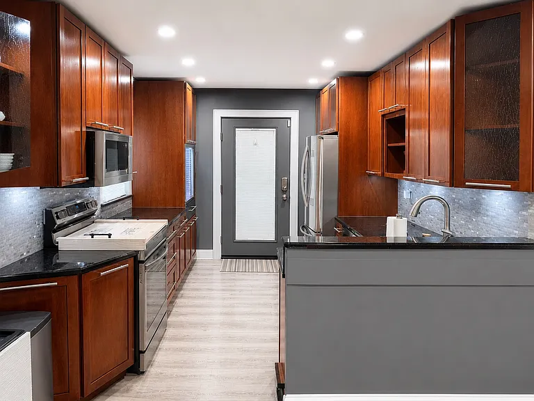 30 Classon Ave — Photo 6