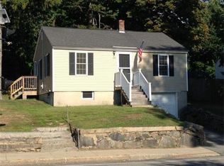 921 Bridge St, Lowell, MA 01850