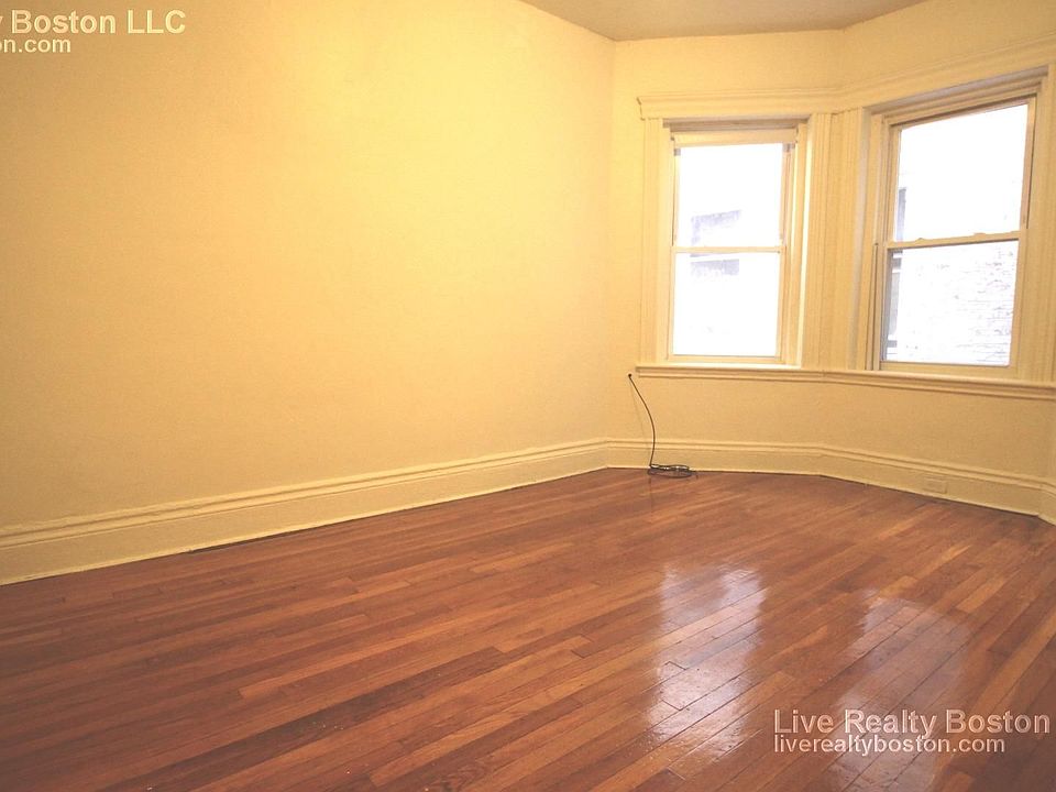2nd image of 5 Walbridge St APT 8R