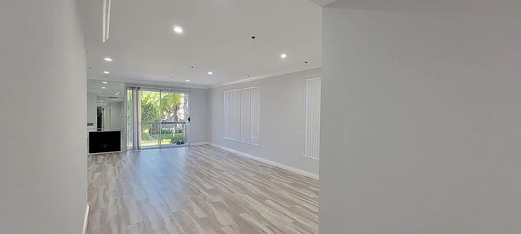 2 bed, 1600 sqft, $4,500 — Photo 3