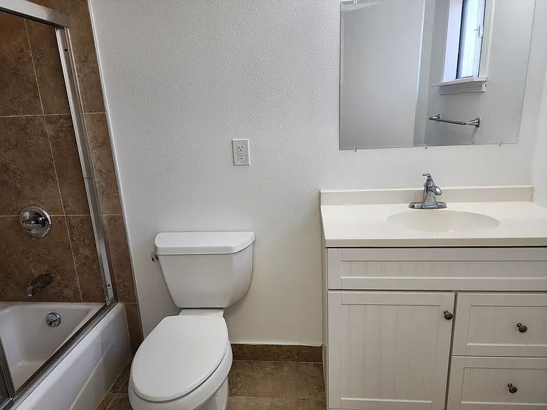 5350 La Sierra Ave #2 — Photo 7
