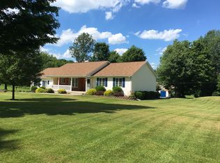 100 Meadowood Ln #L-9, Madison Township, PA 18444