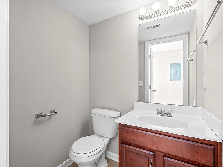 Durrett Drive-65 — Photo 15