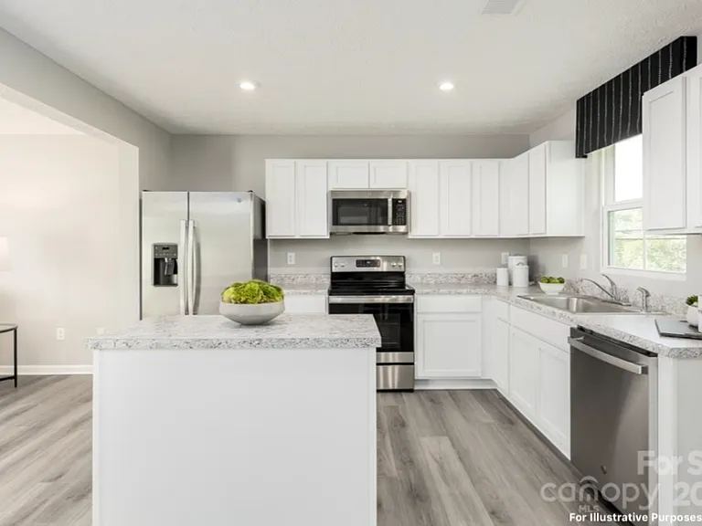 7132 Capstan Ter — Photo 3
