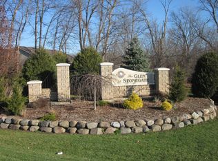 2124 Stonegate Rd, Burlington, WI 53105