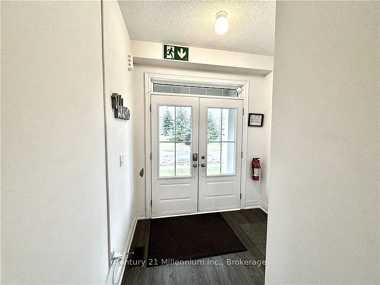 171 Snowbridge Way #24 — Photo 6