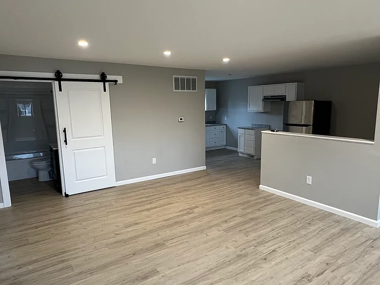 3529 Brandon St — Photo 6