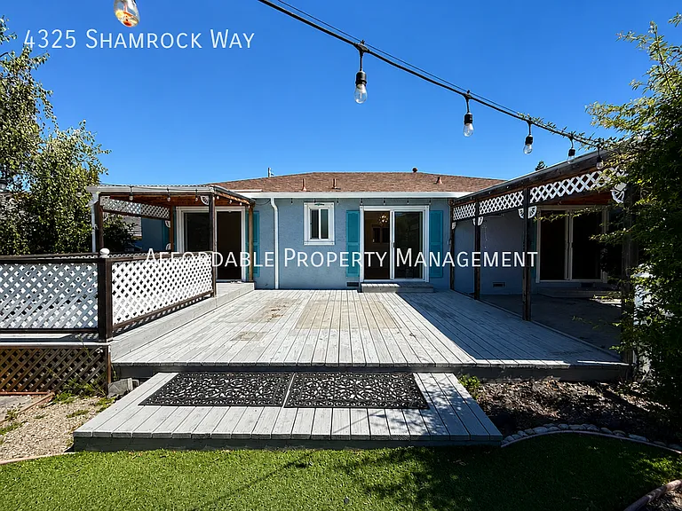 4325 Shamrock Way — Photo 22