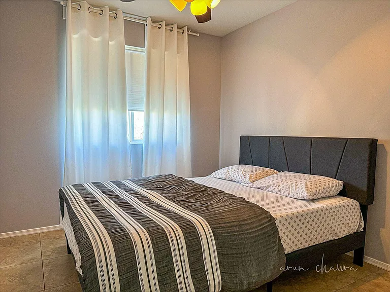 1702 E Gaylon Dr — Photo 2