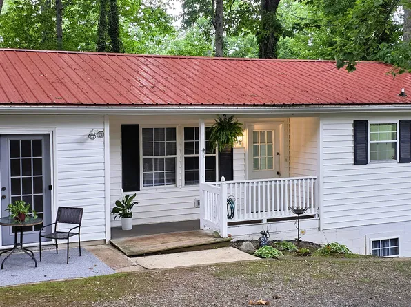 90 Taylor Ave, Waynesville, NC 28786
