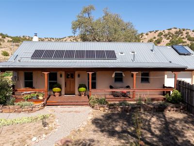 165 Old Lamy Trl, Lamy, NM, 87540