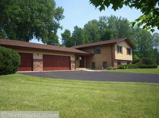 19301 Lancer Cir, Prior Lake, MN 55372