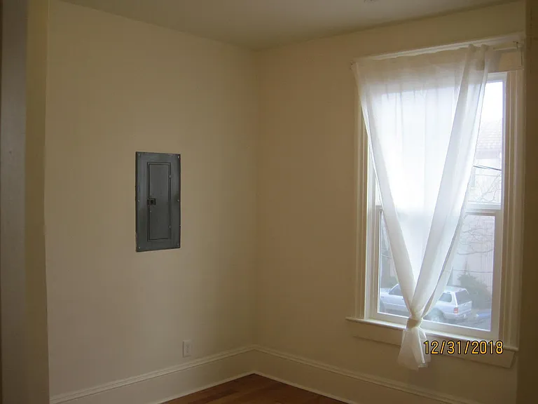 817 13th Ave — Photo 21