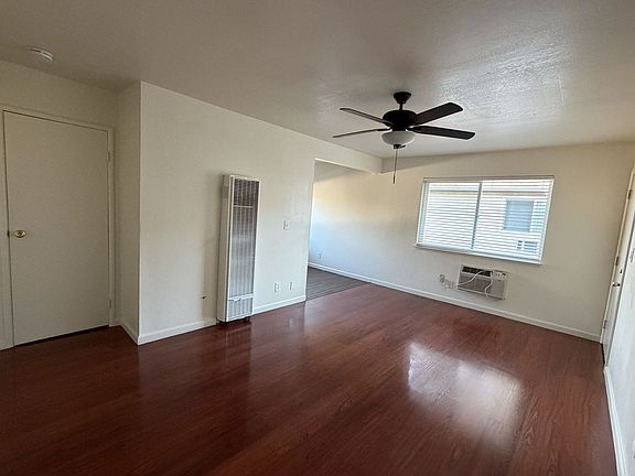 3rd image of 440 California St APT 2