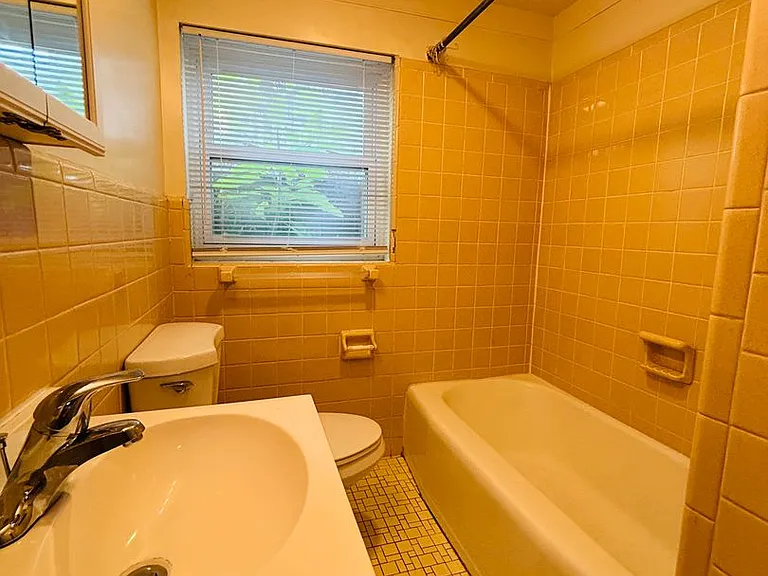 043AB - 408 Harrell Street M — Photo 9