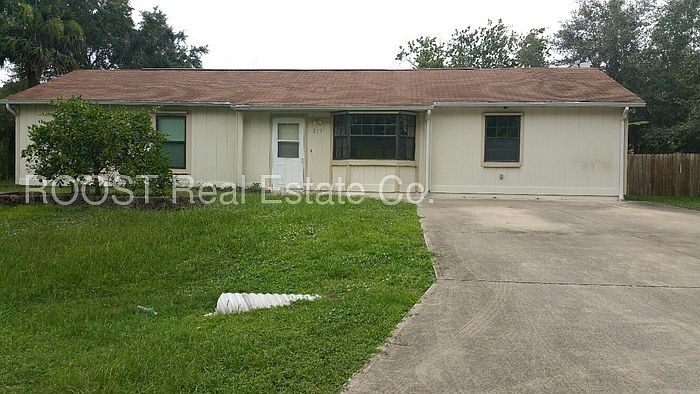1st image of 211 Breakwater St SE