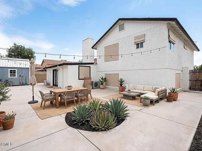 620 E Appaloosa Rd — Photo 3