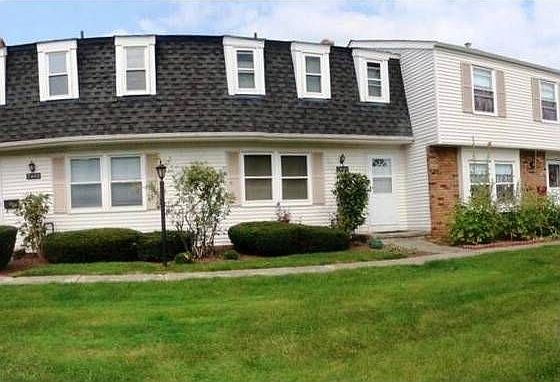 1st image of 7403 Yorktown Ct Unit D
