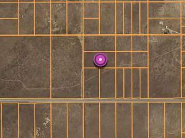 75th St #W, Lancaster, CA 93536