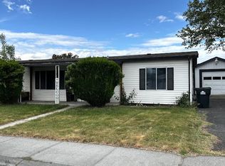 1255 SW Sandy Dr, Hermiston, OR 97838