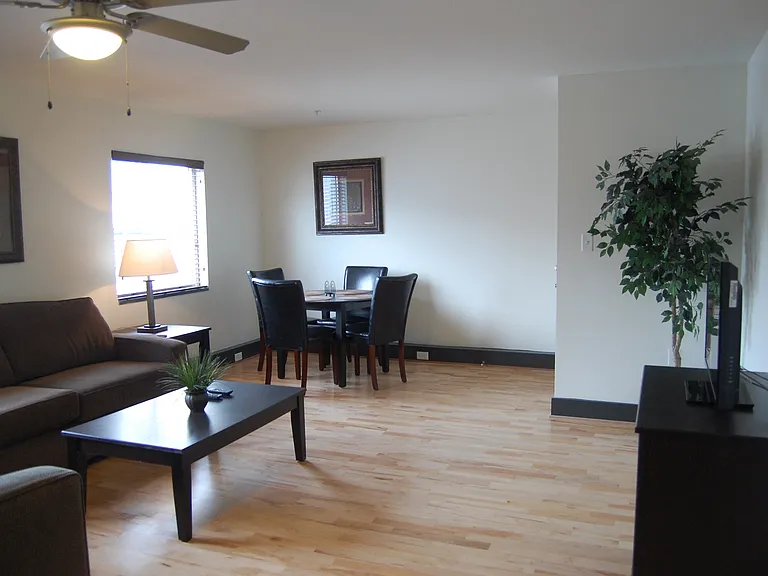 4N4 Midtown — Photo 8