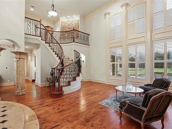 4th image of 4909 Rockrimmon Ct