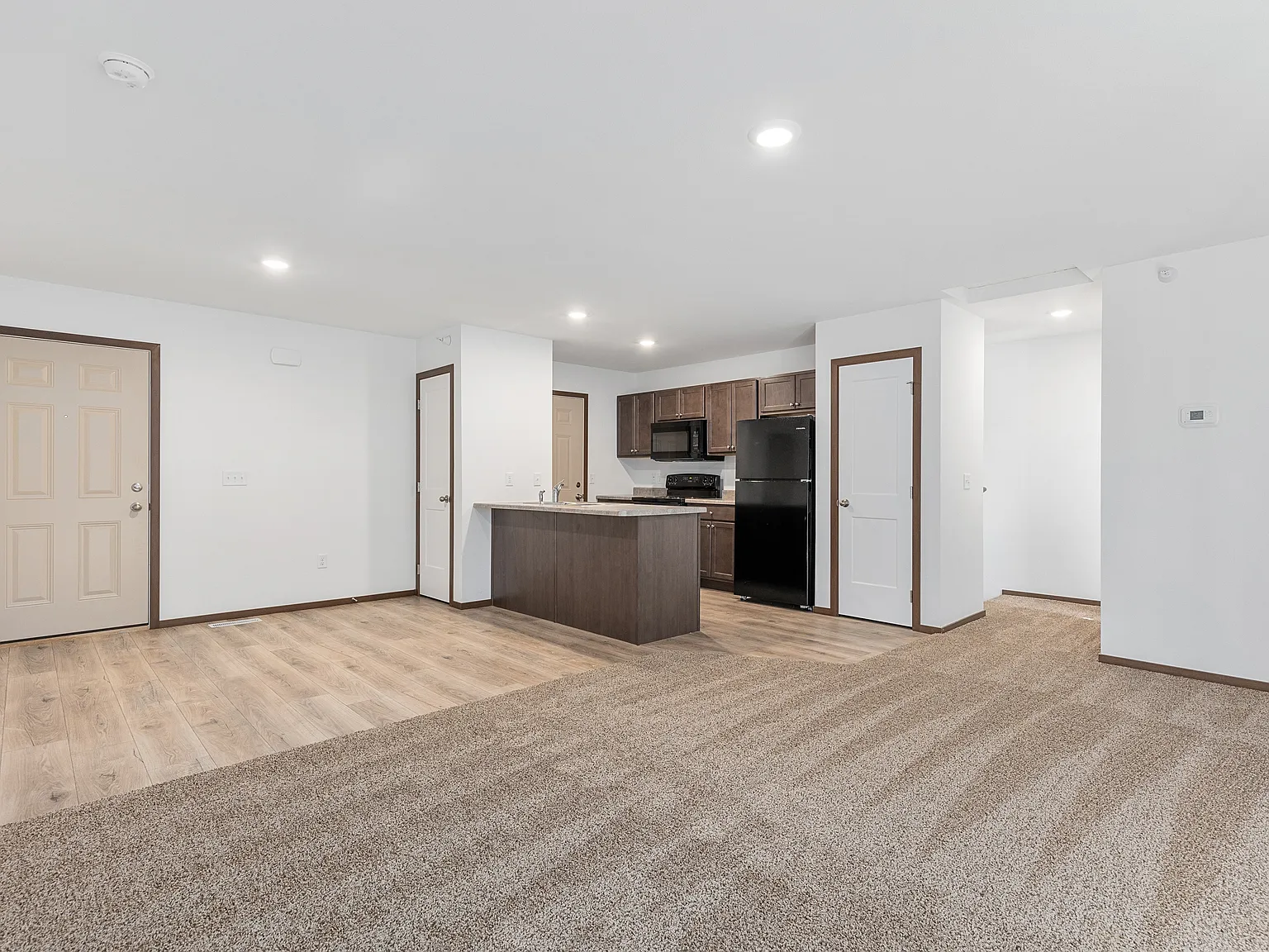 Shepherd Hills Commons — Photo 2