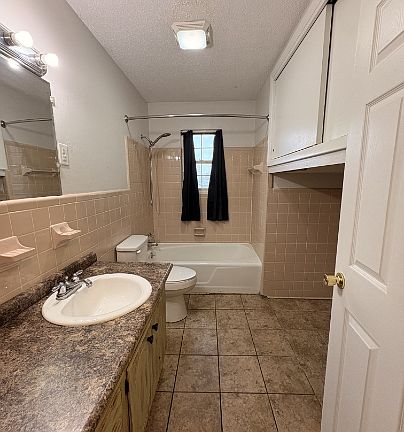 5th image of 3125 Carlton Ave Unit 4