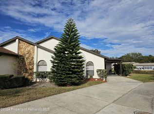 9163 Lingrove Rd, Weeki Wachee, FL 34613