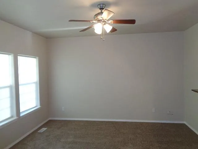 16077 Sunnyfield Ave — Photo 3
