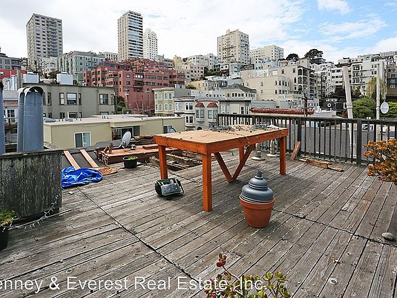 4th image of 2132 Jones St #A