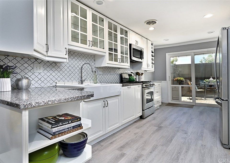 1st image of 4923 Eureka Ave #53