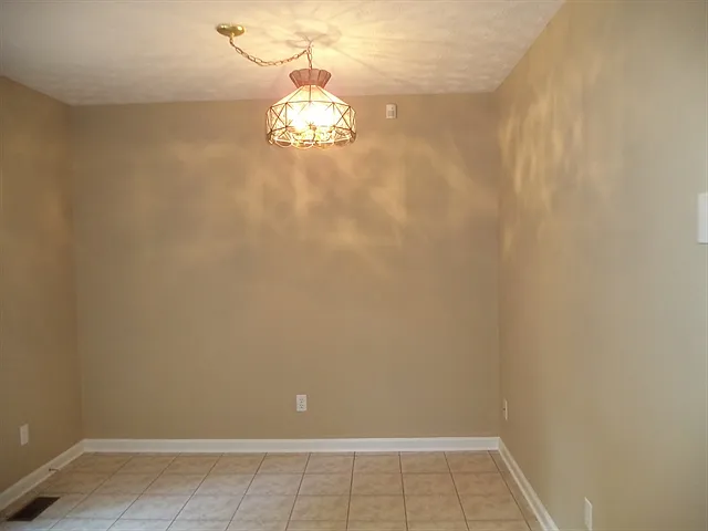 5942 Katrina Ln — Photo 3