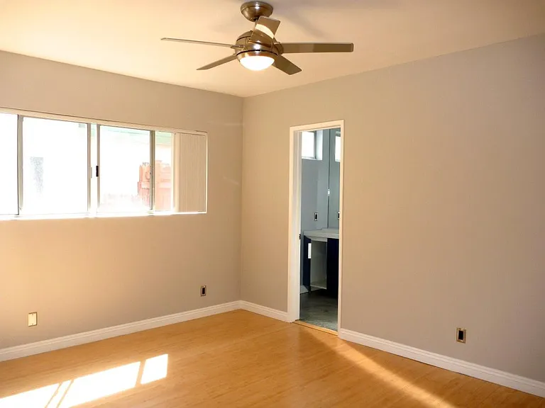 1527 Princeton St #2 — Photo 30