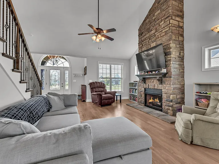 213 John Duke Tyler Blvd — Photo 9